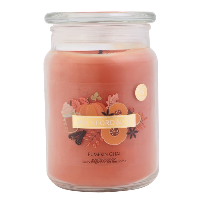 Wickford & Co Scented Candle 18oz - Pumpkin Chai