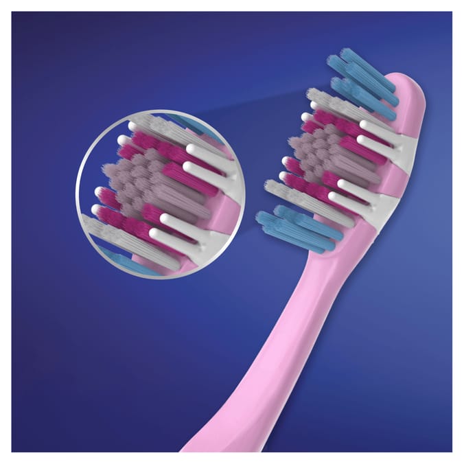 Oral-B 3DWhite Brilliance Medium Toothbrush