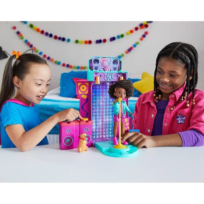 Karma's World Transforming Musical Star Stage Playset