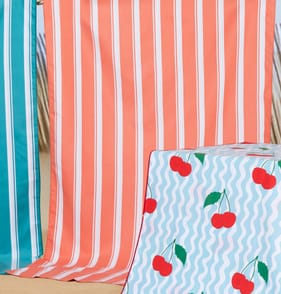 Originals Sand Resistant Beach Towel - Pink