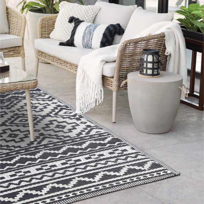 The Outdoor Living Collection Garden Rugs 150 x 240cm - Grey Aztec