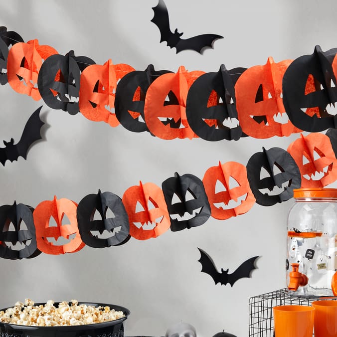 Hallow Scream Bunting
