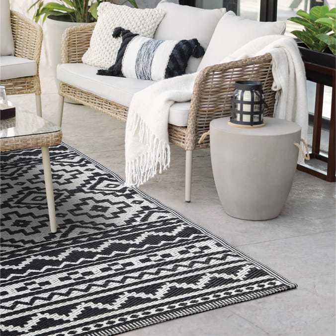 The Outdoor Living Collection Garden Rugs 150 x 240cm - Black Aztec