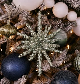 Frosted Spirit Diamante Star Hanging Decoration - Green