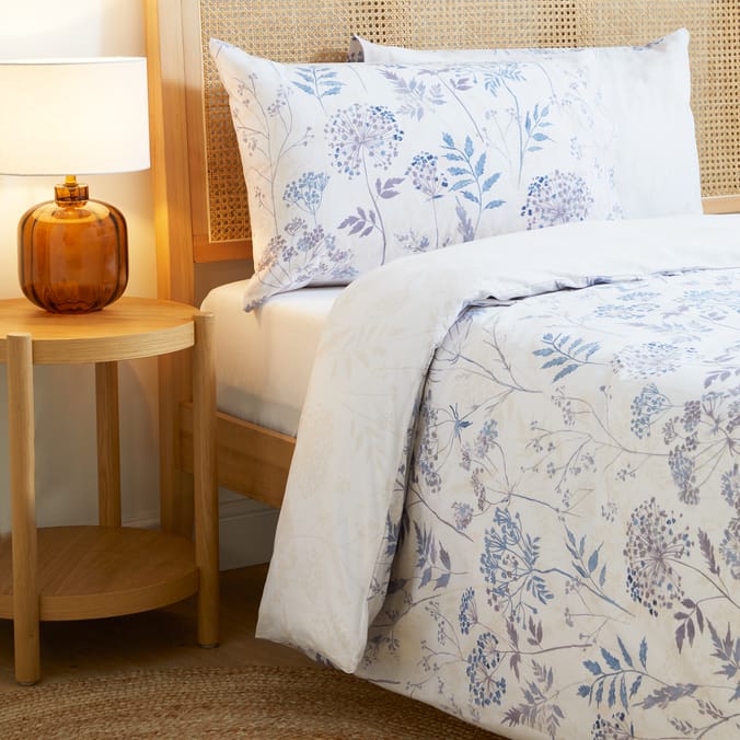 Home Collection Cow Parsley Printed Duvet Set