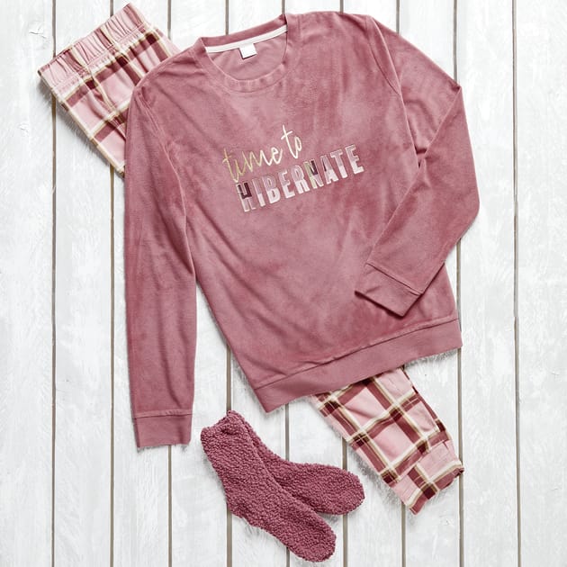 The Winter Warmer Collection Cosy Pyjamas Socks Gift Box Ladies Home Bargains