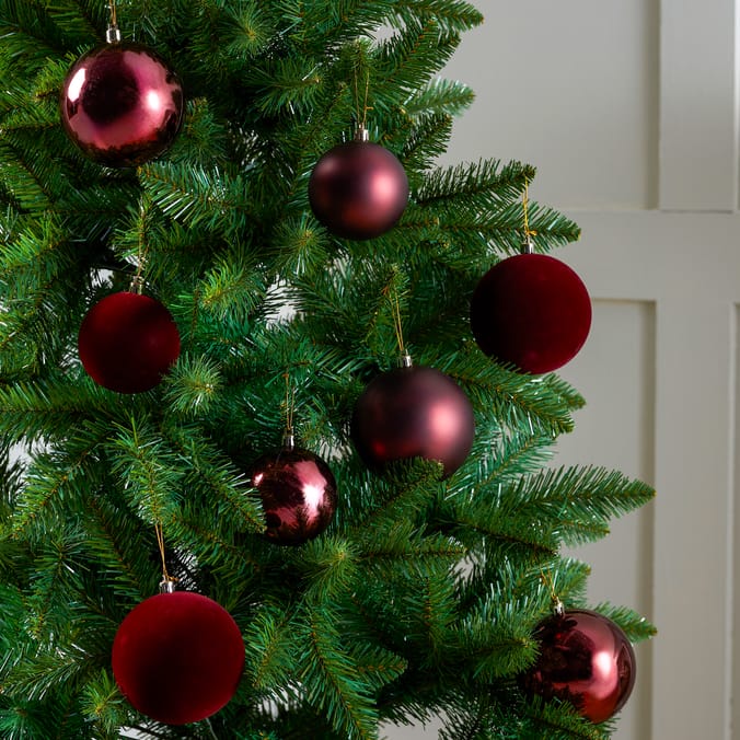 Festive Feeling Mixed Size Christmas Baubles 25 Pack