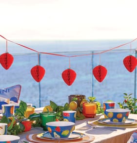 The Outdoor Living Collection Strawberry Bunting