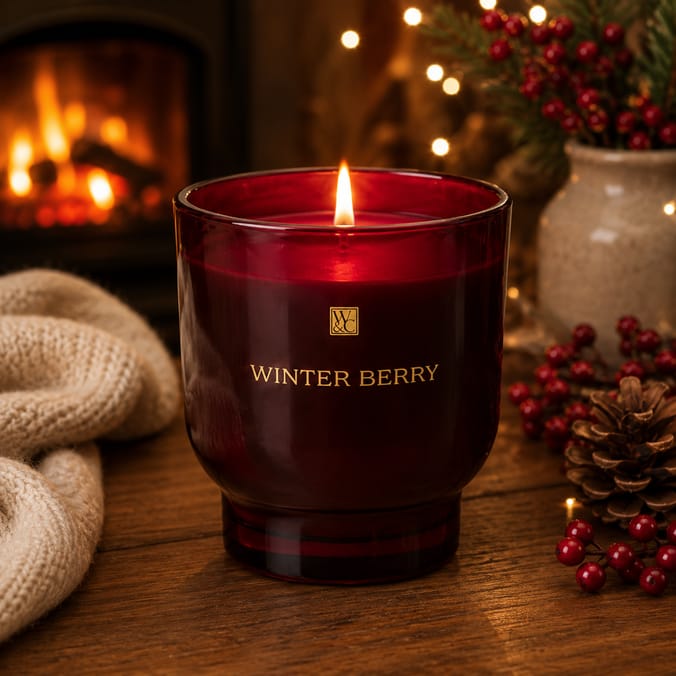  Wickford & Co Chistmas Scented Candle 250g - Winter Berry