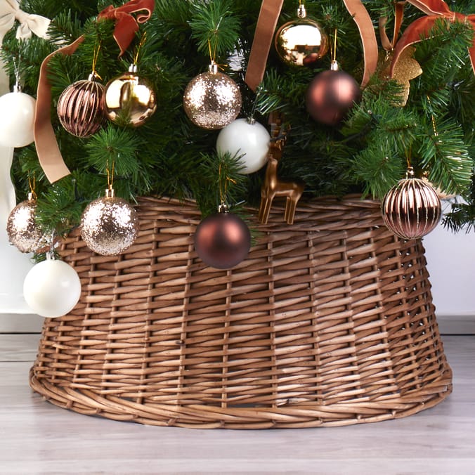Festive Feeling Christmas Willow Tree Skirt