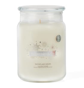 Wickford & Co Scented Candle 18oz - Snowflake Wishes 