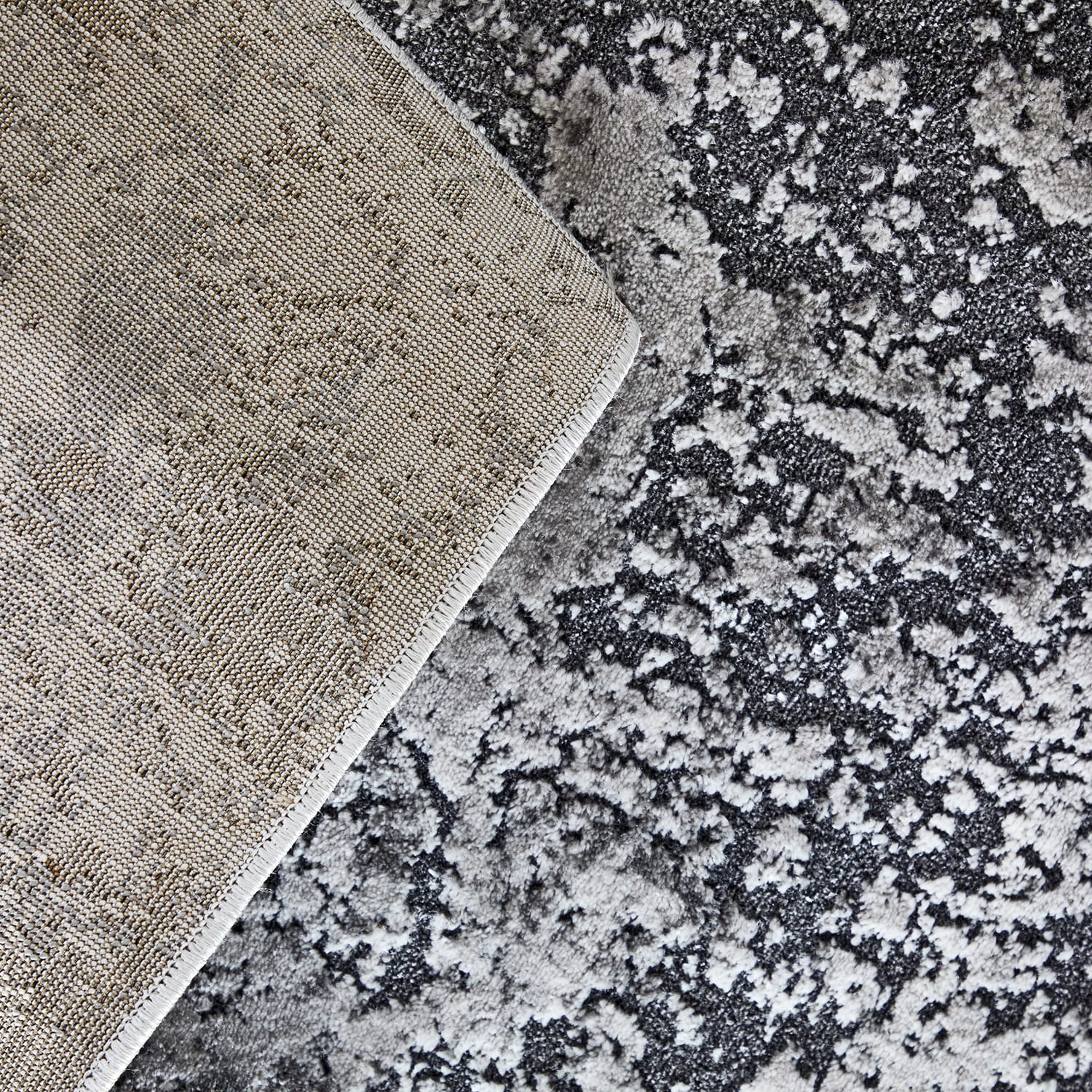 Home Collections Amara Rug 120x170cm - Grey | Home Bargains
