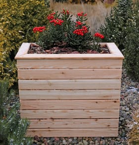 Shire Larch Planter - Pia