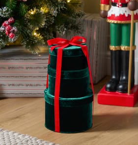 Festive Feeling Stacking Velvet Gift Boxes Set Of 3 - Green