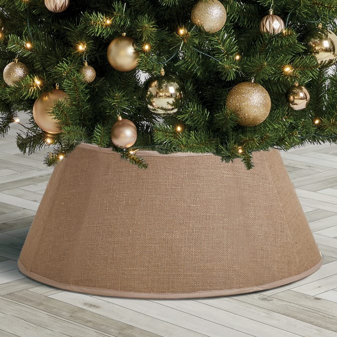 Festive Feeling Christmas Tree Skirt