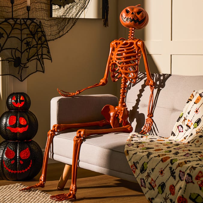 Hallow Scream Pumpkin Skeleton