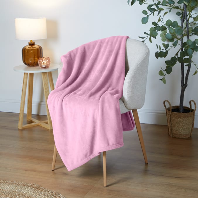 Home Collections Ultra Soft Throw - Pink