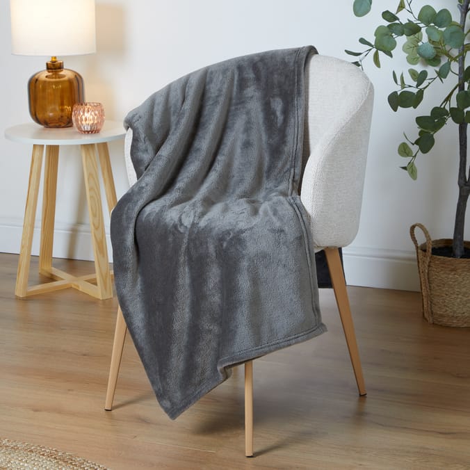 Home Collections Ultra Soft Throw - Grey