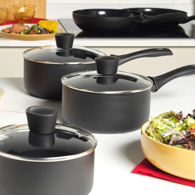 Russell Hobbs 18cm Saucepan