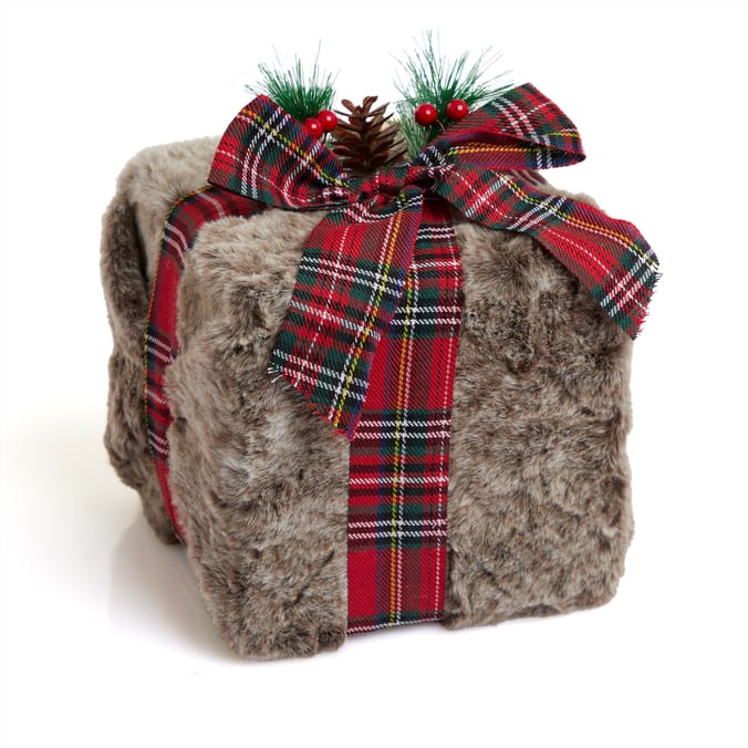 Festive Feeling Gift Box Decoration