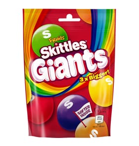 Skittles Giants Chewy Sweets Fruit Flavoured Pouch Bag 132g