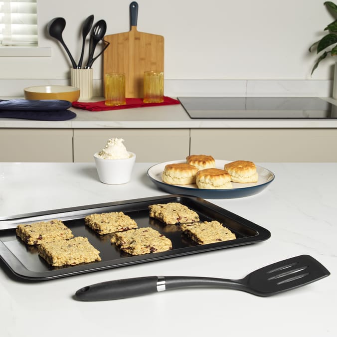 Russell Hobbs Slotted Turner