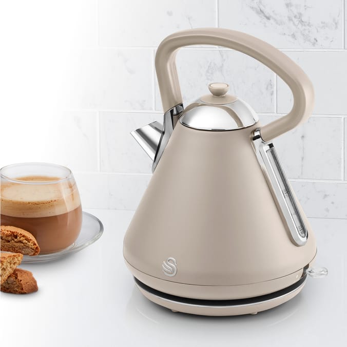 Swan Pyramid Kettle 1.7l - Latte