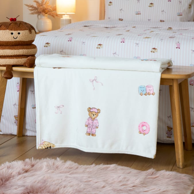 Bear's Bakery Super Soft Throw 