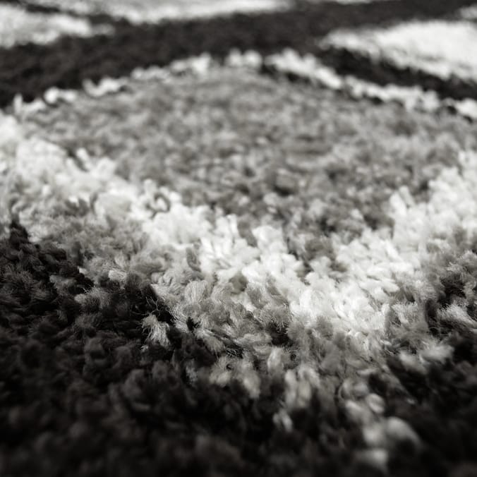 Essentials Verve Shaggy Cube Rug - Black