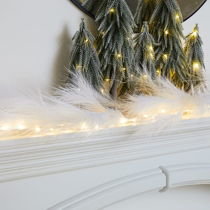 Nordic Spirit Faux Pampas Garland With LED Lights 5ft