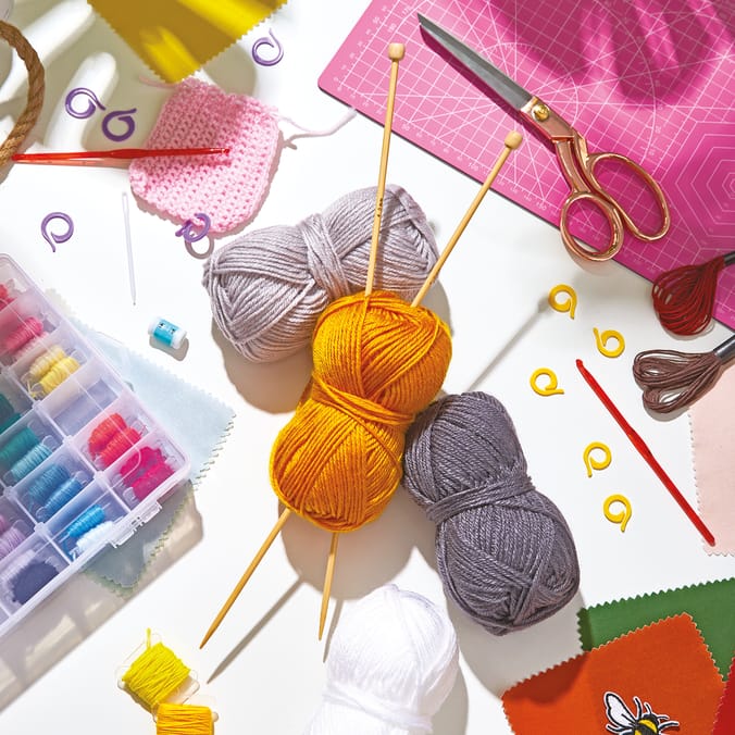 Hand Made With Love Knitting Starter Set