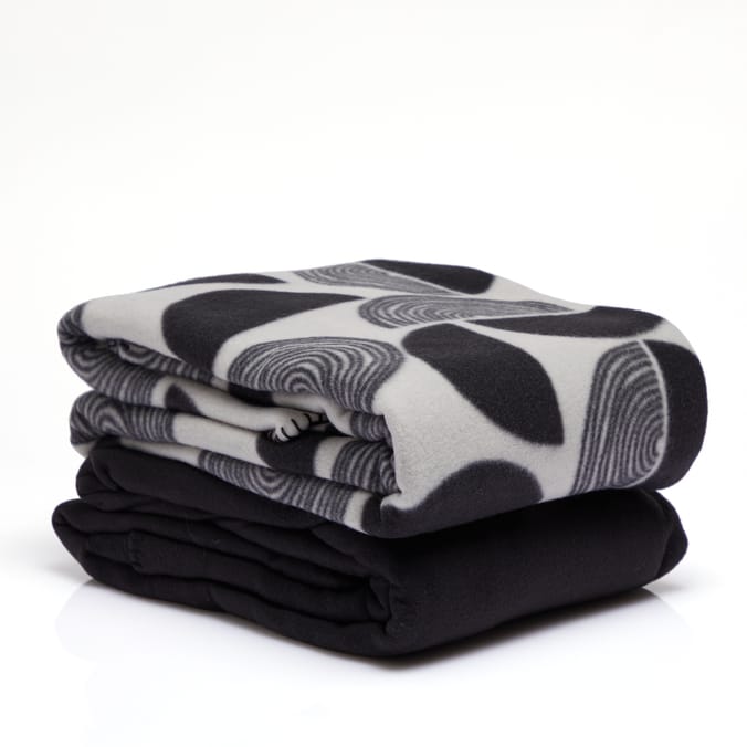 Home Collections Fleece Throw Twin Pack