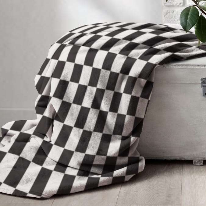 Check Fleece Throw