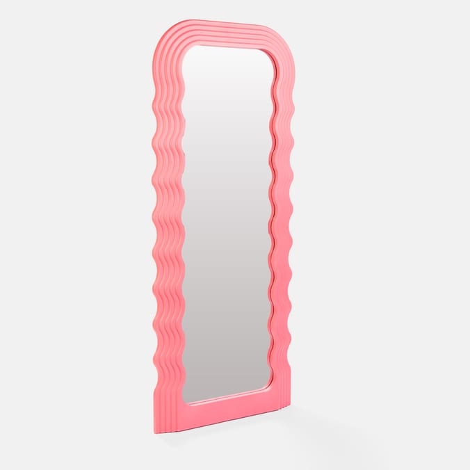 The Kids Edit Wavy Mirror