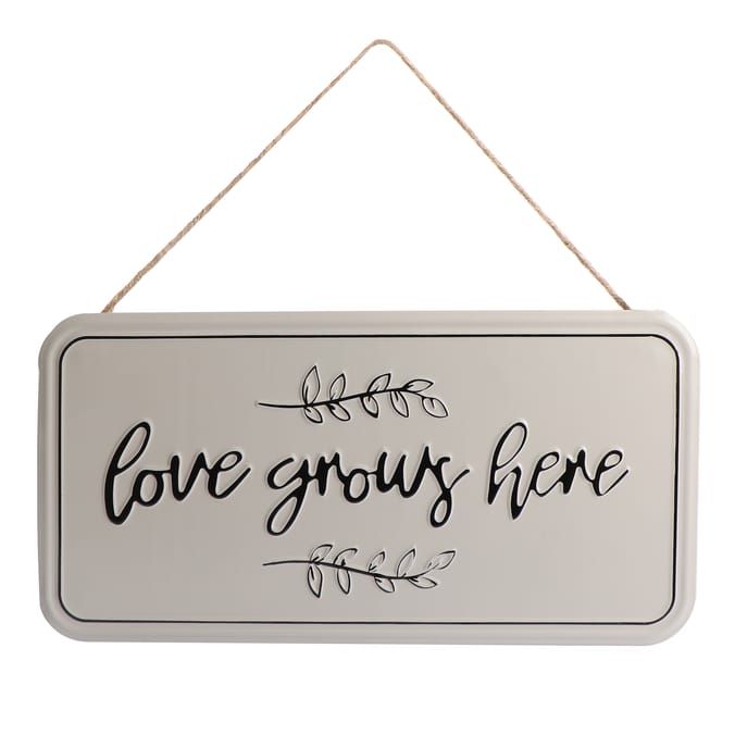Jardin Metal Hanging Wall Sign - Love Grows Here