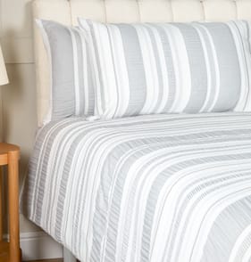 Home Collections Waffle Stripe Jacquard Duvet Set