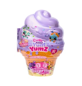 Cookeez Makery Yum Yumz Collector's Case with 6 Exclusive Plush