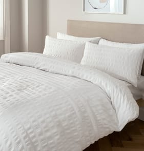 Home Collections Easycare Seersucker Double Size Duvet Set - White
