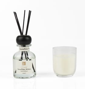  Wickford & Co Scented Reed Diffuser Gift Set - Snowflake Wishes 
