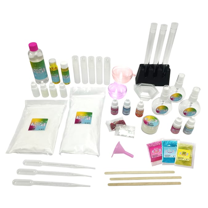 Style Station 3-In-1 Spa Set - Bath Bombs/Lip Gloss/Perfumes