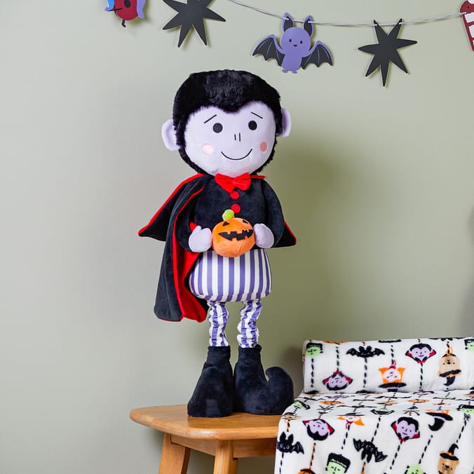 Hallow Scream Pull Up Plush - Vampire