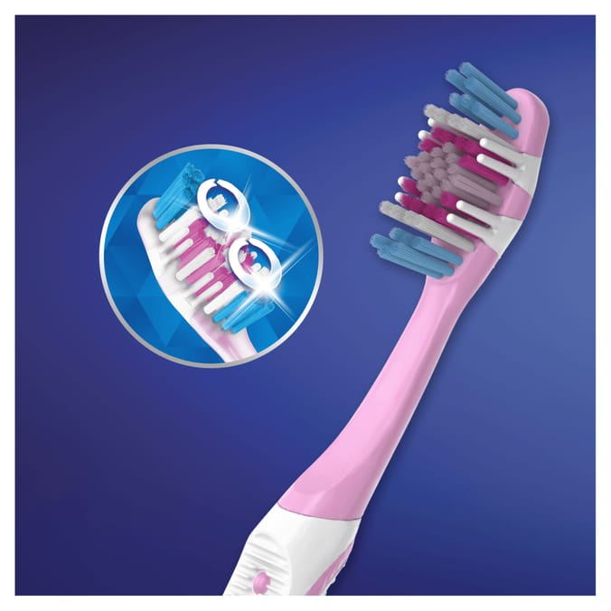 Oral-B 3DWhite Brilliance Medium Toothbrush