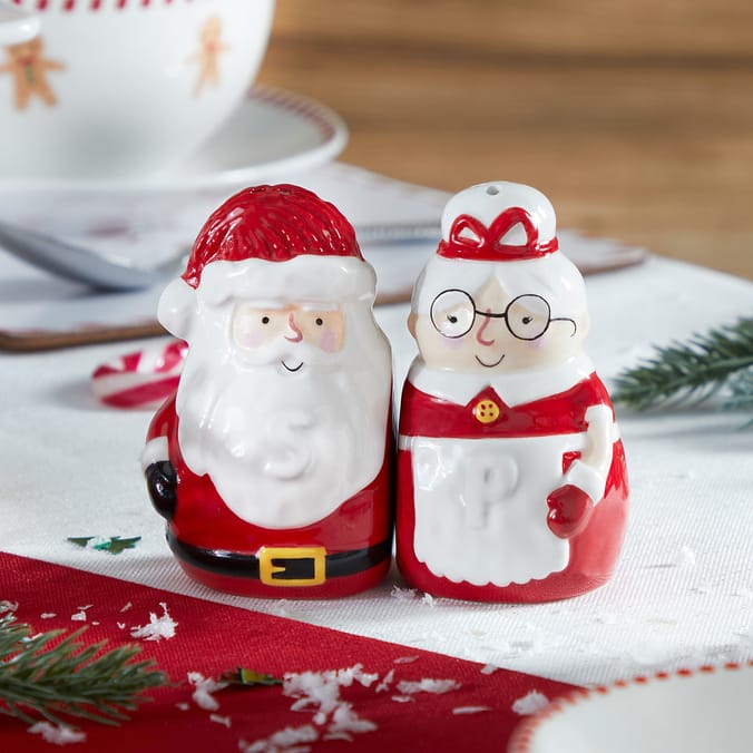 Home Collections 2 Piece Mr & Mrs Salt & Pepper Shakers
