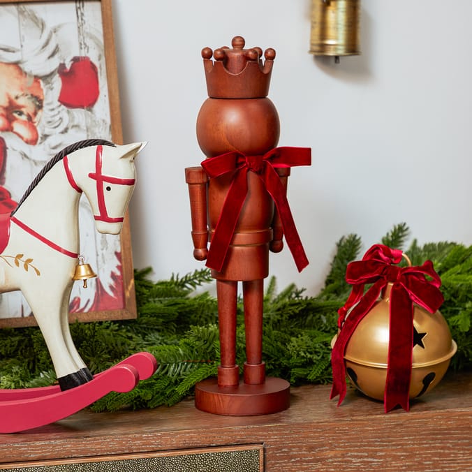 Festive Feeling Alpine Woods Wooden Nutcracker