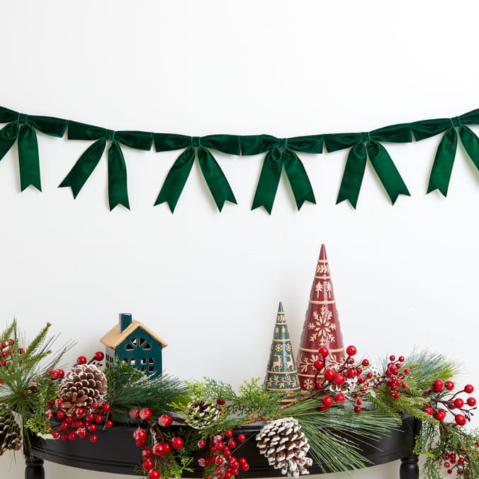  Winter Charm 1.8m Velvet Bow Christmas Garland