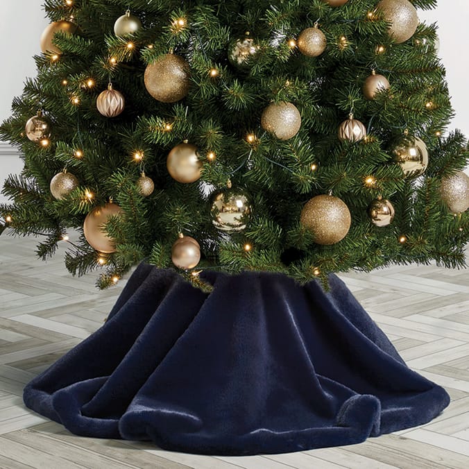 Elegance Faux Fur Tree Skirt