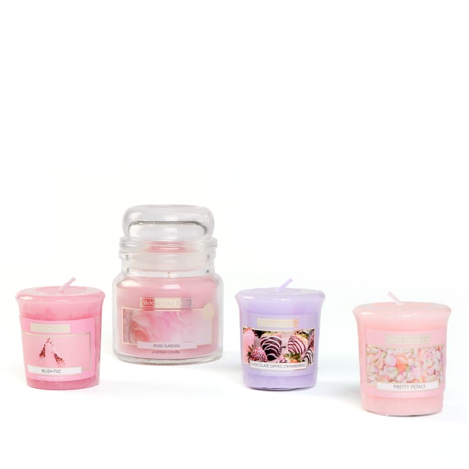 Wickford & Co 4 Piece Candle Valentines Gift Set 