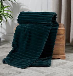 The Winter Warmer Collection Hollie Throw 1250X150CM - Green