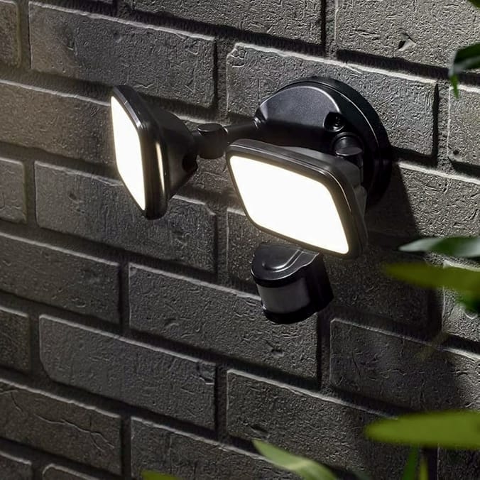 Firefly Twin Lamp Motion Sensor LED Security Solar Light