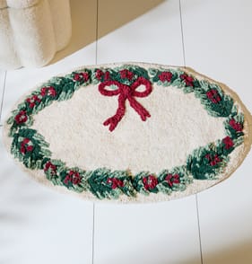 Festive Feeling Wreath Bath Mat